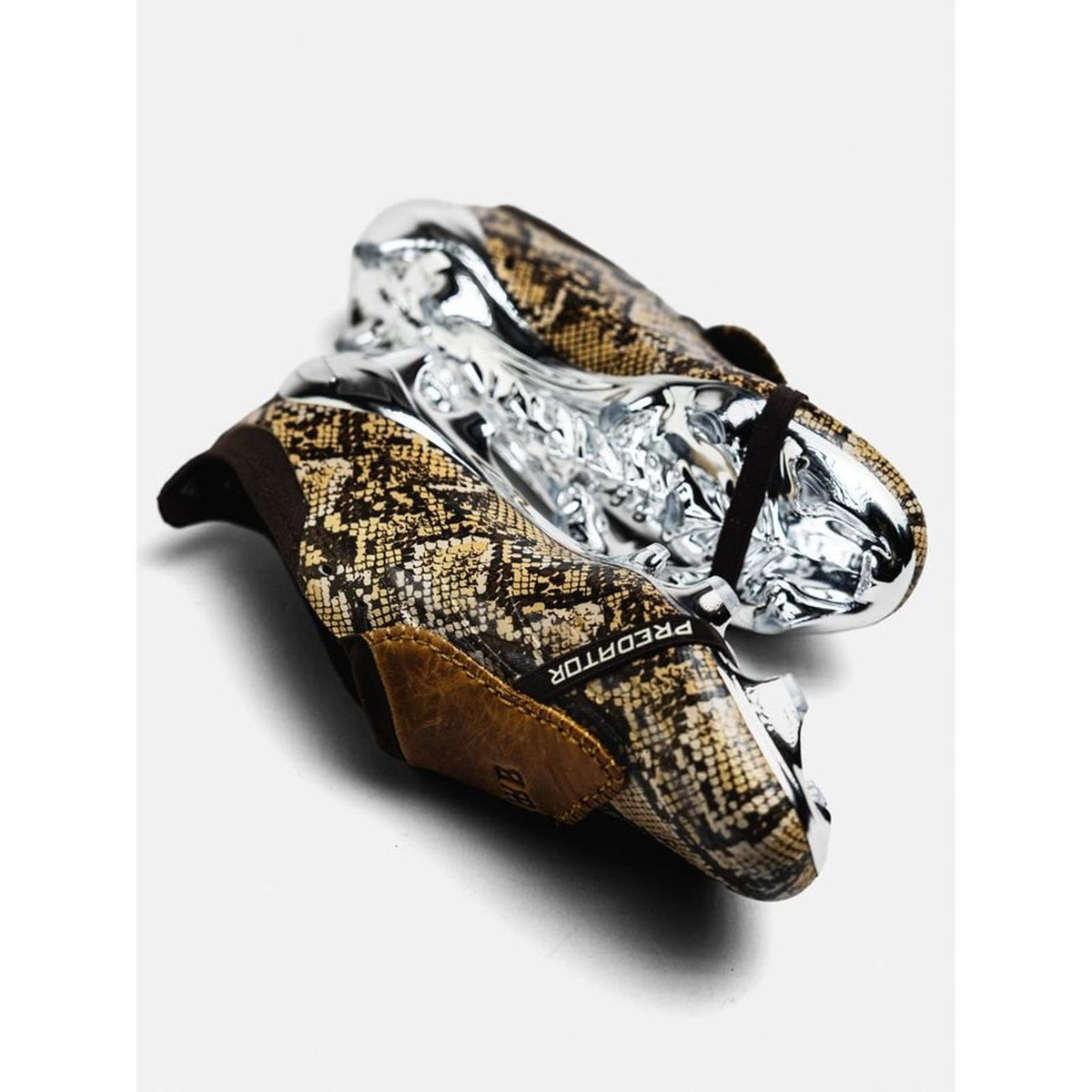 Crampons Predator 26 Elite Fold-over Tongue FG - Marron/Argenté ÉDITION LIMITÉE