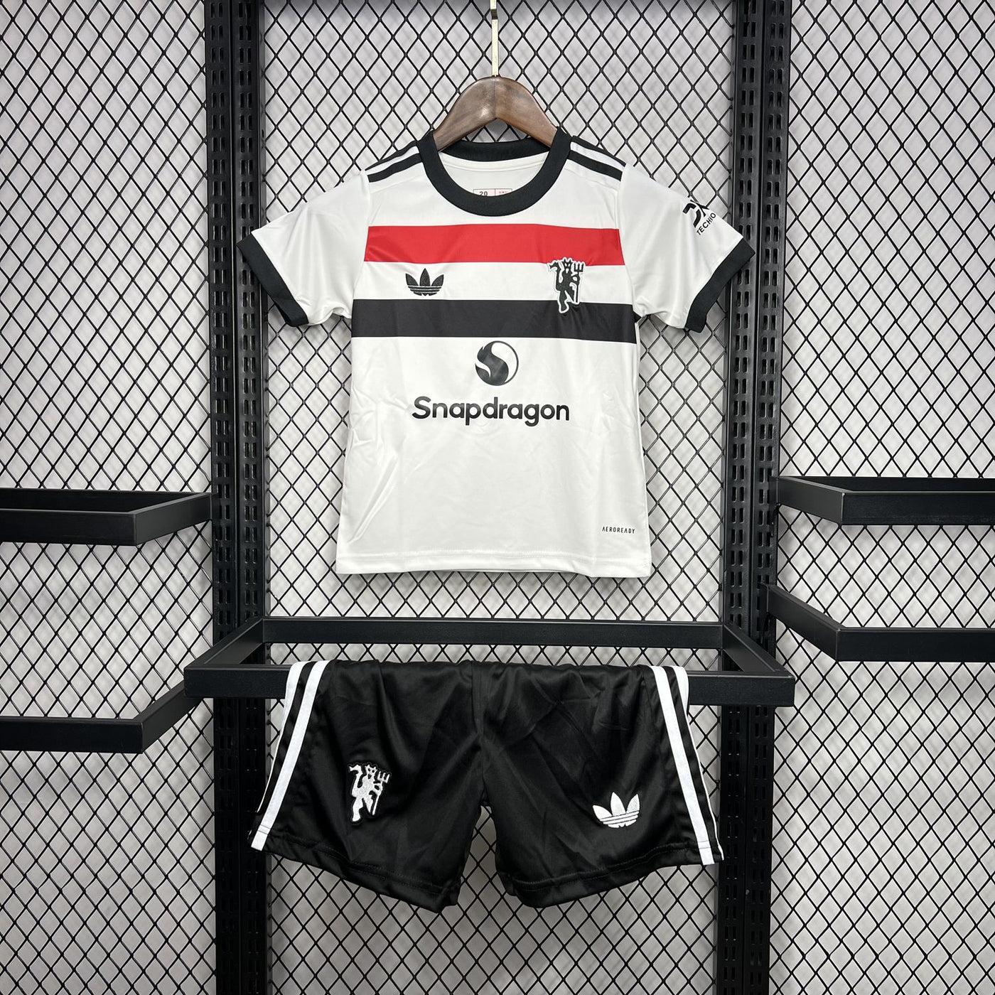 Kit Enfant Manchester United 2024/2025