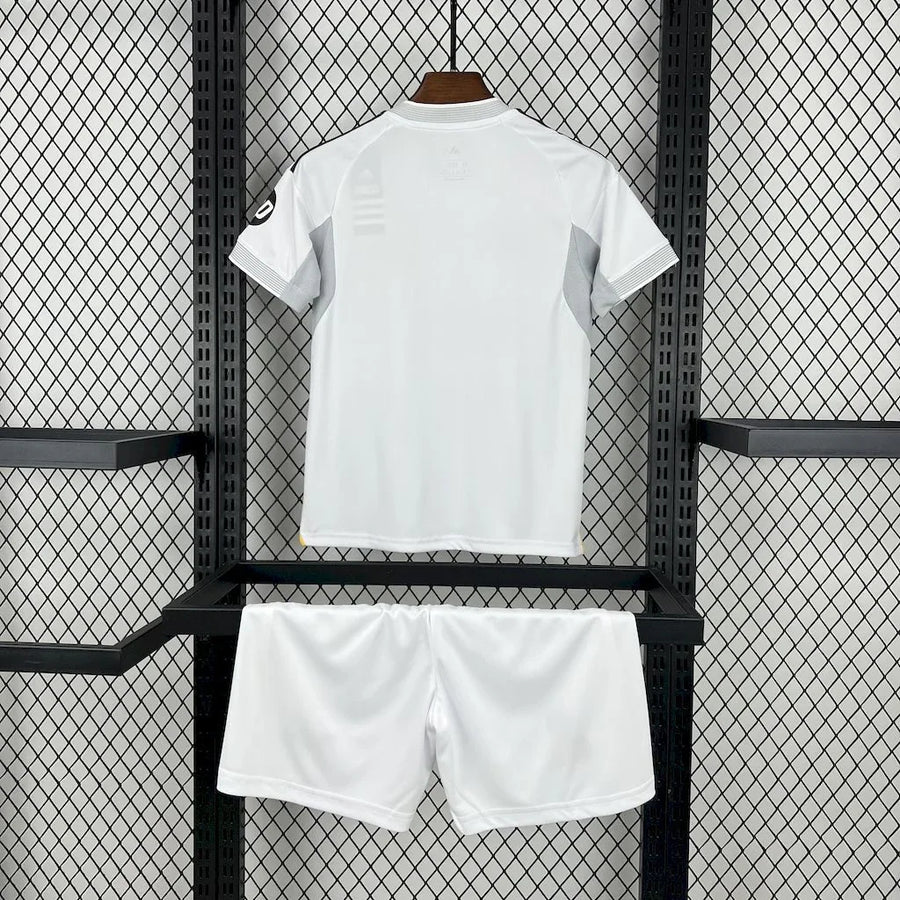 Kit Enfant Real Madrid 2025/2026