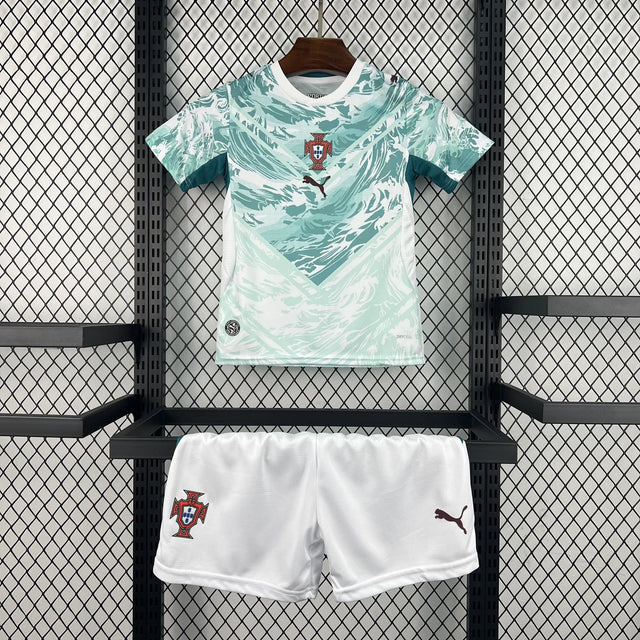 Kit Enfant Portugal Extérieur 2026/2027