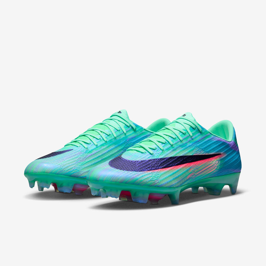 Crampons Air Zoom Mercurial Superfly 11 Elite FG Sam Kerr - Vert Glow/Fuchsia/Bleu Lagon