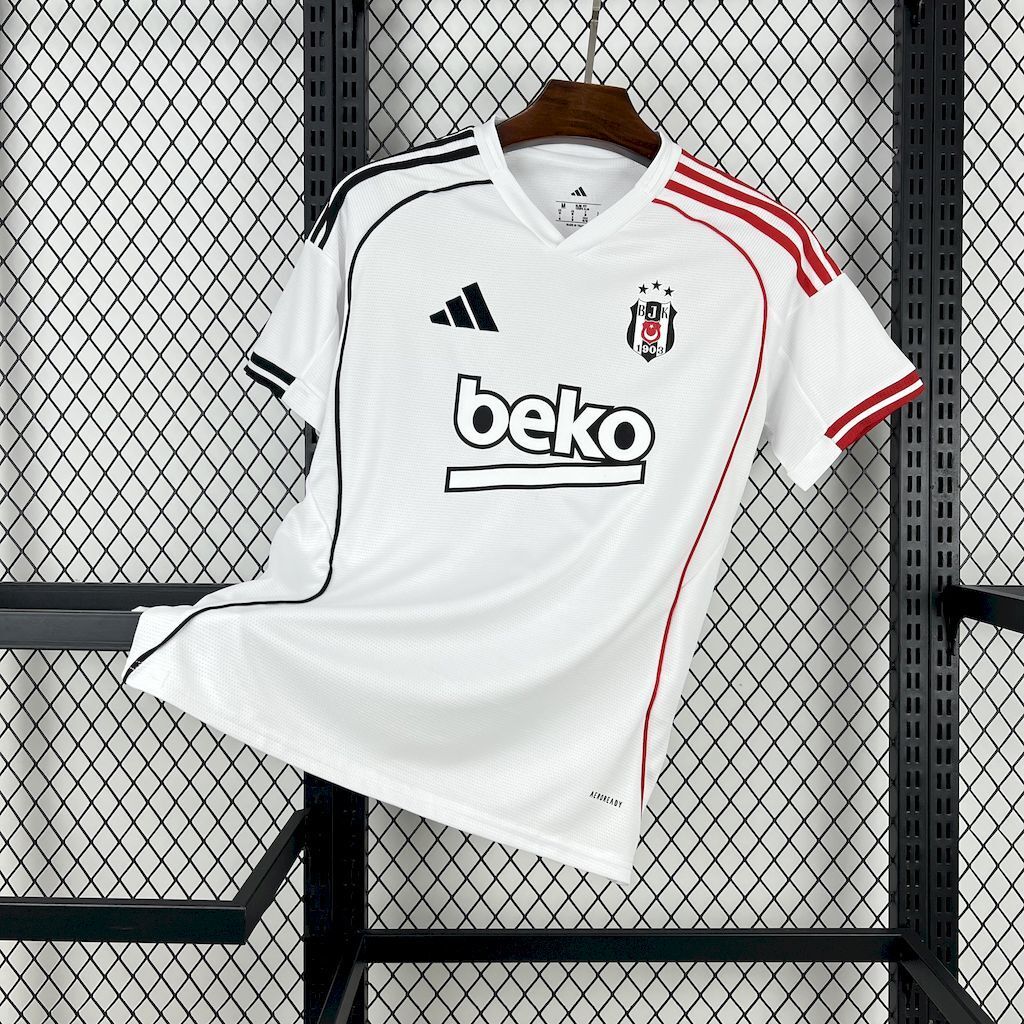 Maillot Besiktas (Beşiktaş) Domicile 2025/2026