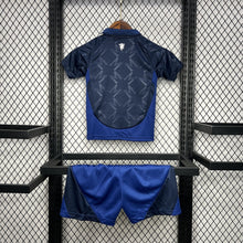 Kit Enfant Manchester United 2024/2025