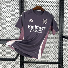 Maillot Arsenal Avant-Match 2024/2025 – vue 1