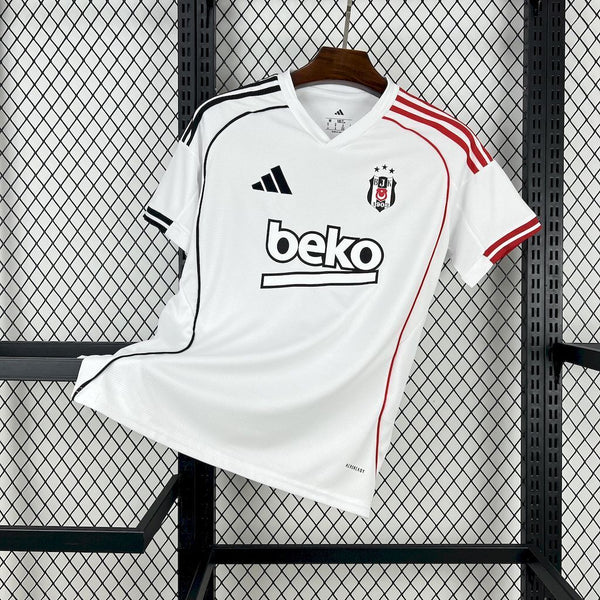 Maillot Besiktas (Beşiktaş) Domicile 2025/2026