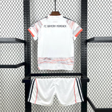 Kit Enfant Bayern Munich 2025/2026